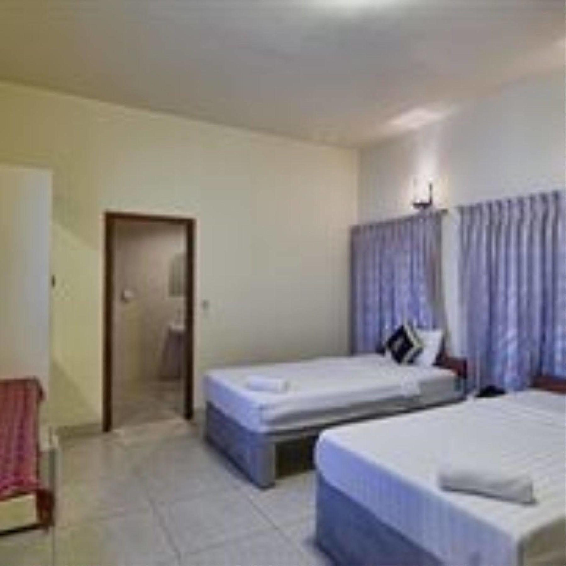 G Eleven Hotel Phnompen Kültér fotó