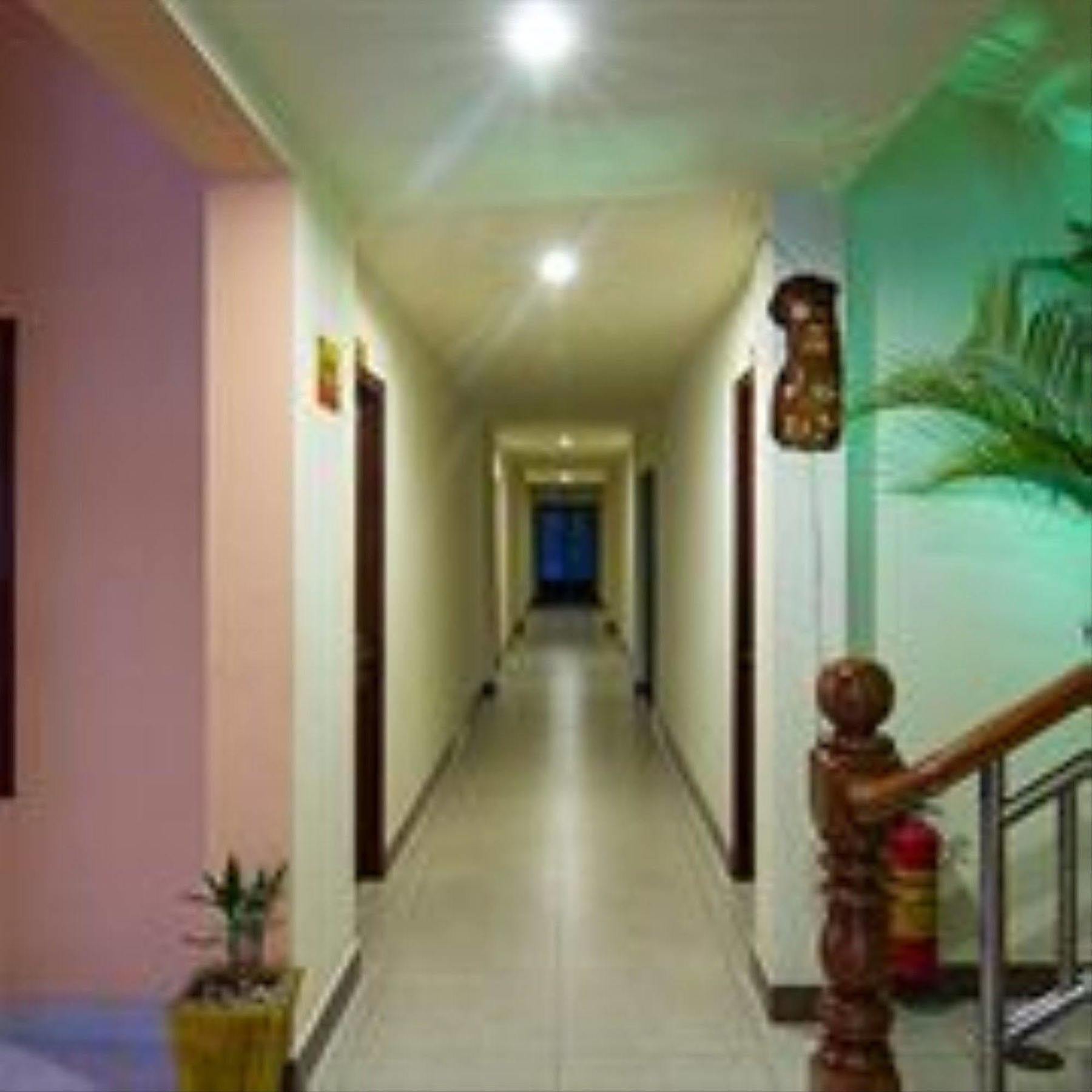 G Eleven Hotel Phnompen Kültér fotó