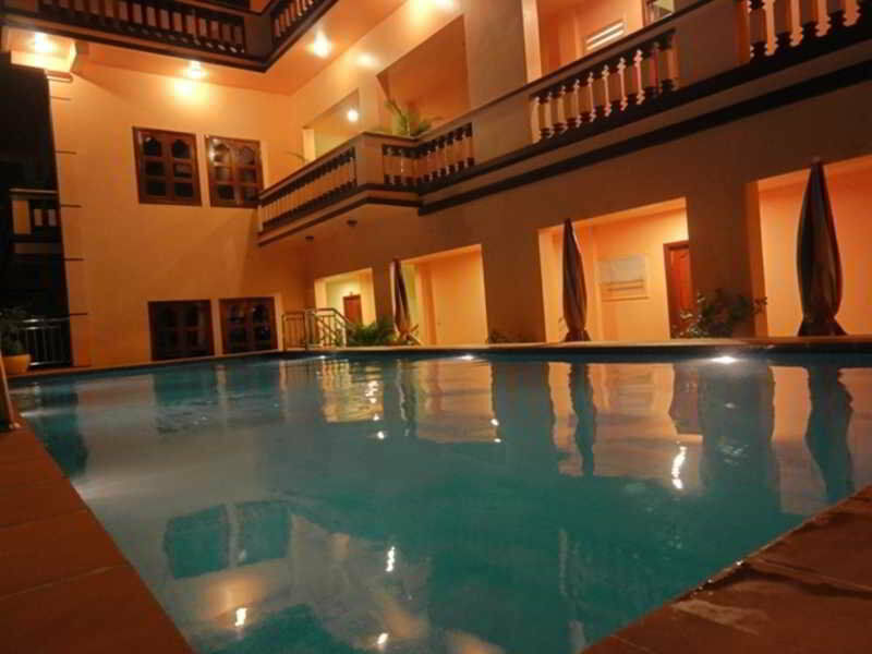 G Eleven Hotel Phnompen Kültér fotó